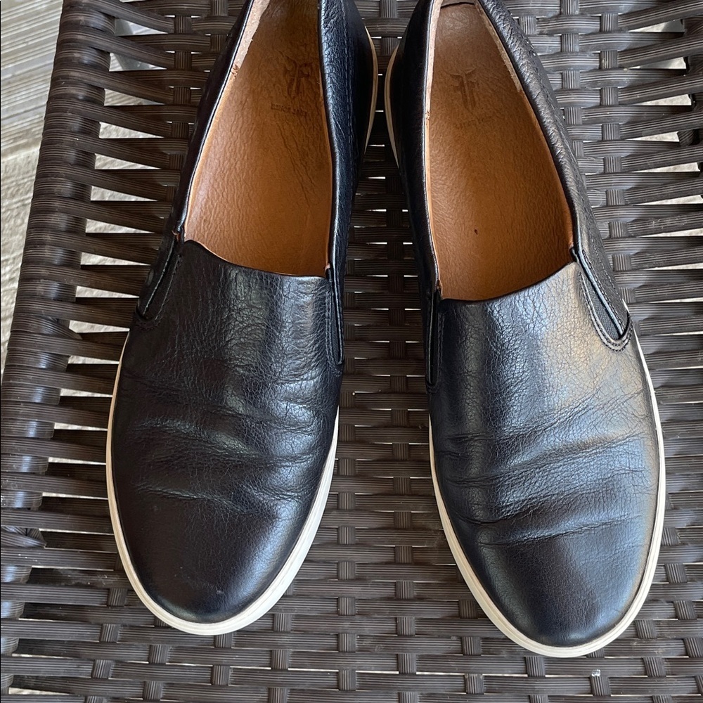 FRYE Black Slip-On Leather Loafers - Picture 2 of 7